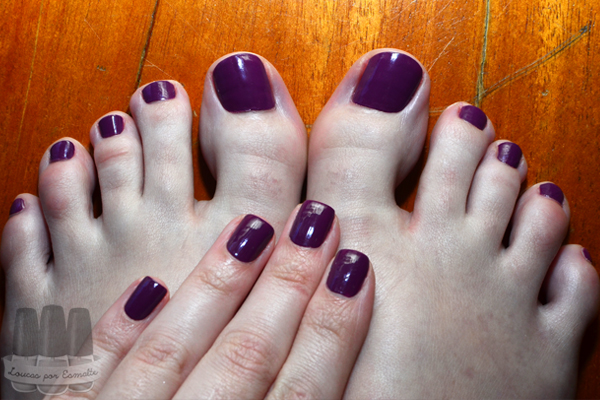 esmalte roxo opi pamplona purple pés